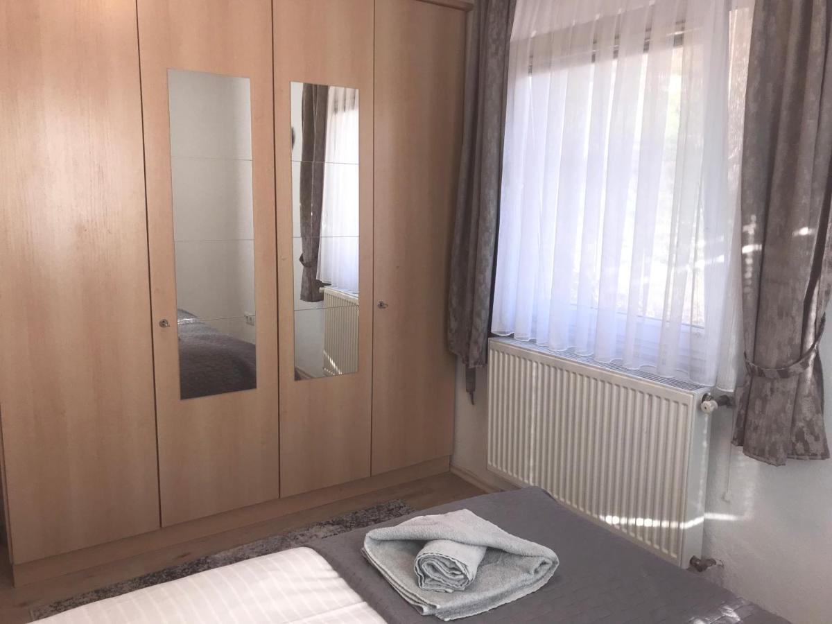 Apartmani Kuzmanovic Stan Na Dan Ντόμποϊ Εξωτερικό φωτογραφία